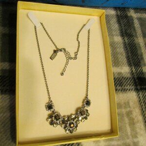 A479-Kate Spade Atomic Floral necklace 18” with extender black and silver mirror